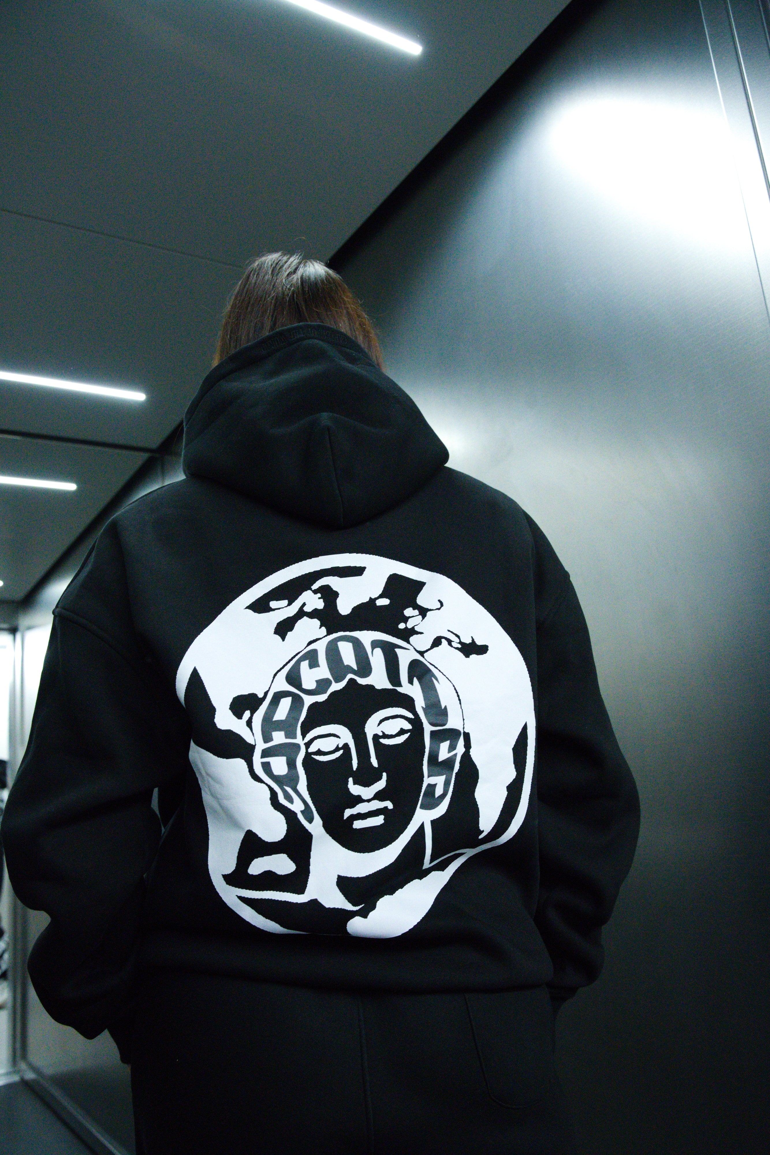 Essential Graphic Hoodie - Black